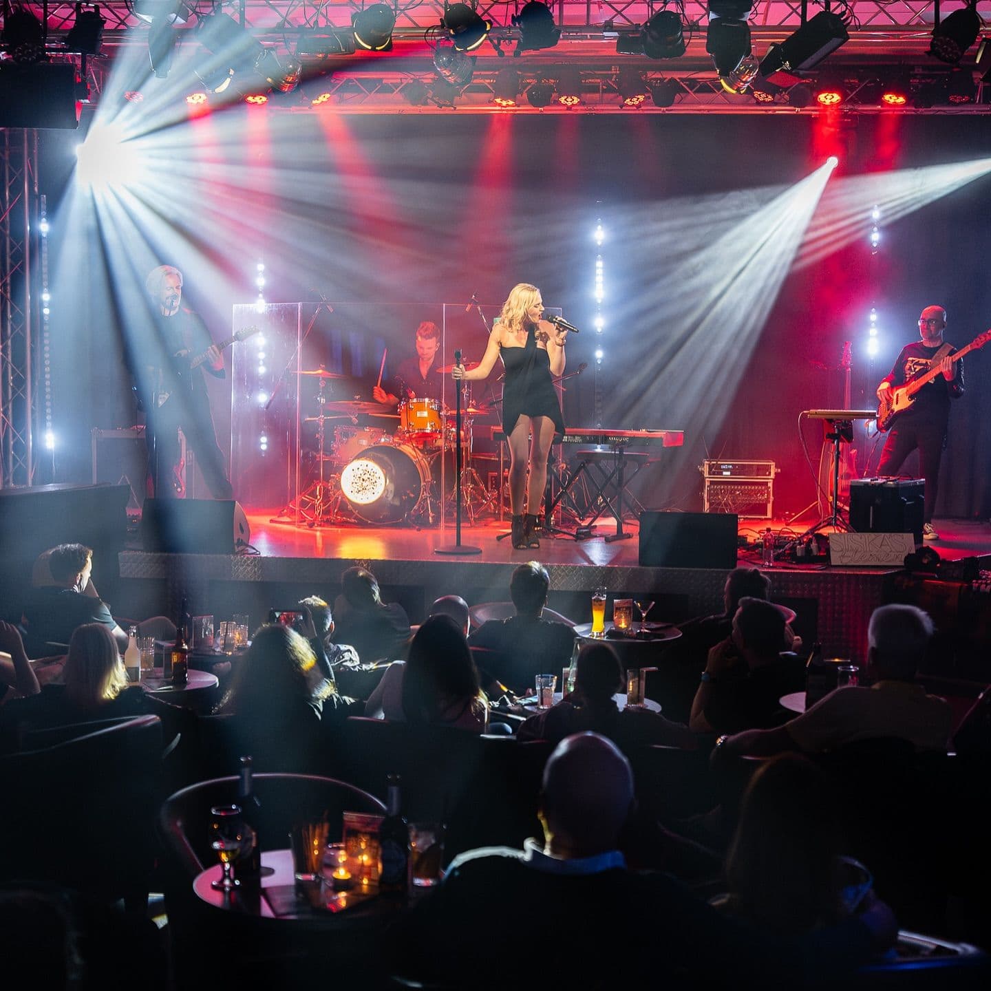 Auftritt im Club Krone: Ein Unvergesslicher Abend in Chemnitz